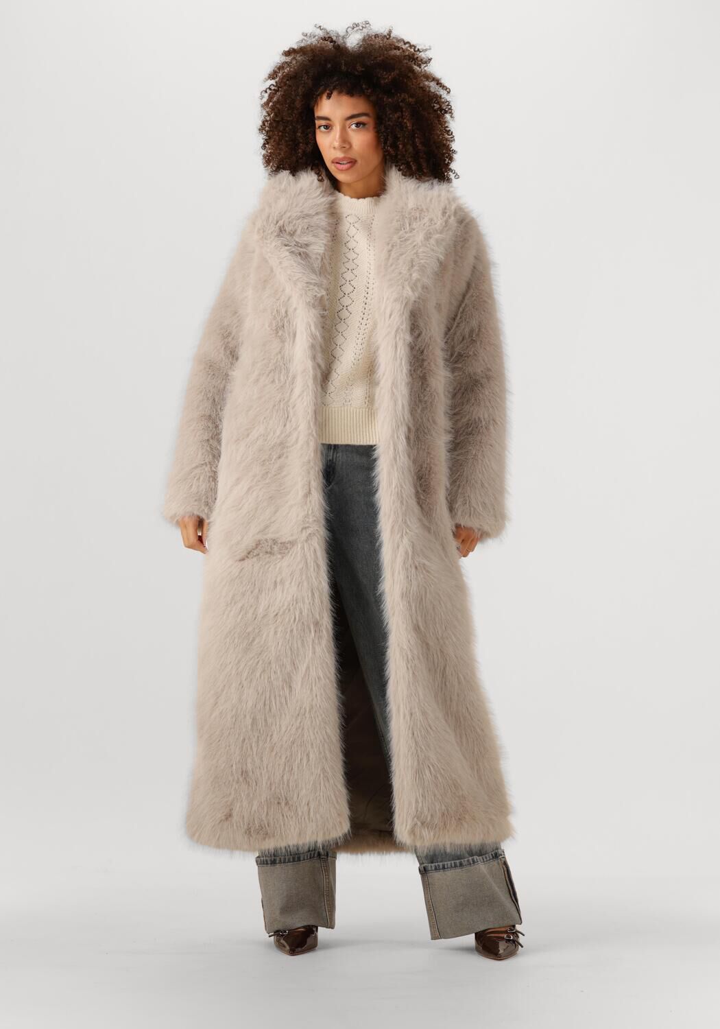 Zand OBJECT Faux fur jas OBJISADORA L/S LO HAIRY LONG COAT | Omoda