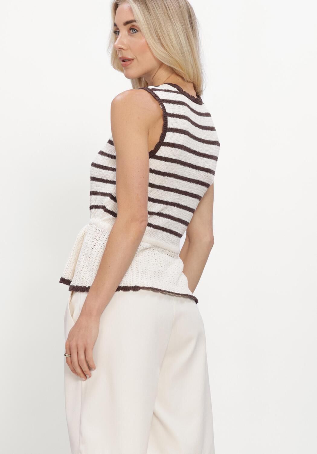 Bruine Y.A.S. Tops & T-shirts YASANNIE SL KNIT TOP S. - large