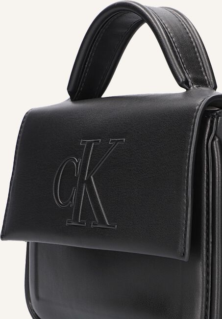 Zwarte CALVIN KLEIN Schoudertas SCULPTED BOXY FLAP PIPPING Zwarte CALVIN KLEIN Schoudertas SCULPTED BOXY FLAP PIPPING - large