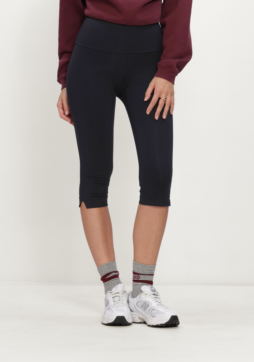 Zwarte DEBLON SPORTS Sportleggings CAPRI SLIT LEGGINGS HIGH WAIST - large