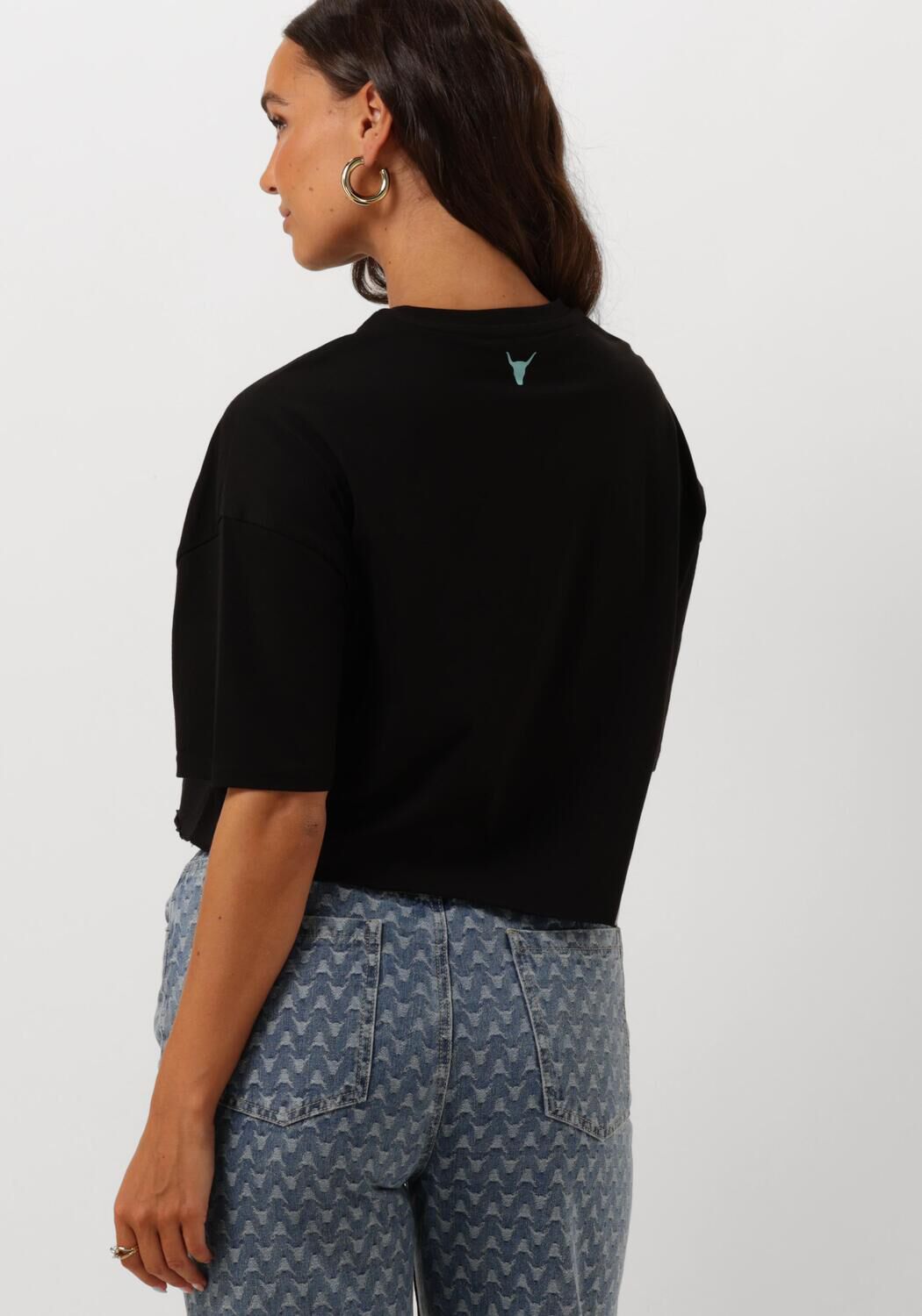 ALIX THE LABEL Dames Tops & T-shirts Ladies Knitted Travel Cropped T-shirt Zwart
