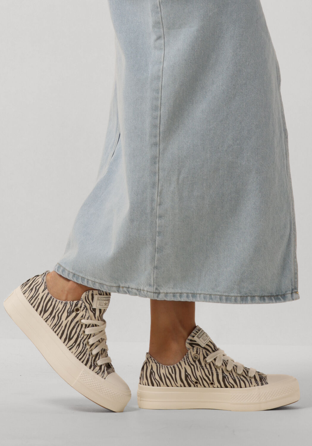 Grijze CONVERSE Lage sneakers CHUCK TAYLOR ALL STAR OX DAMES | Omoda