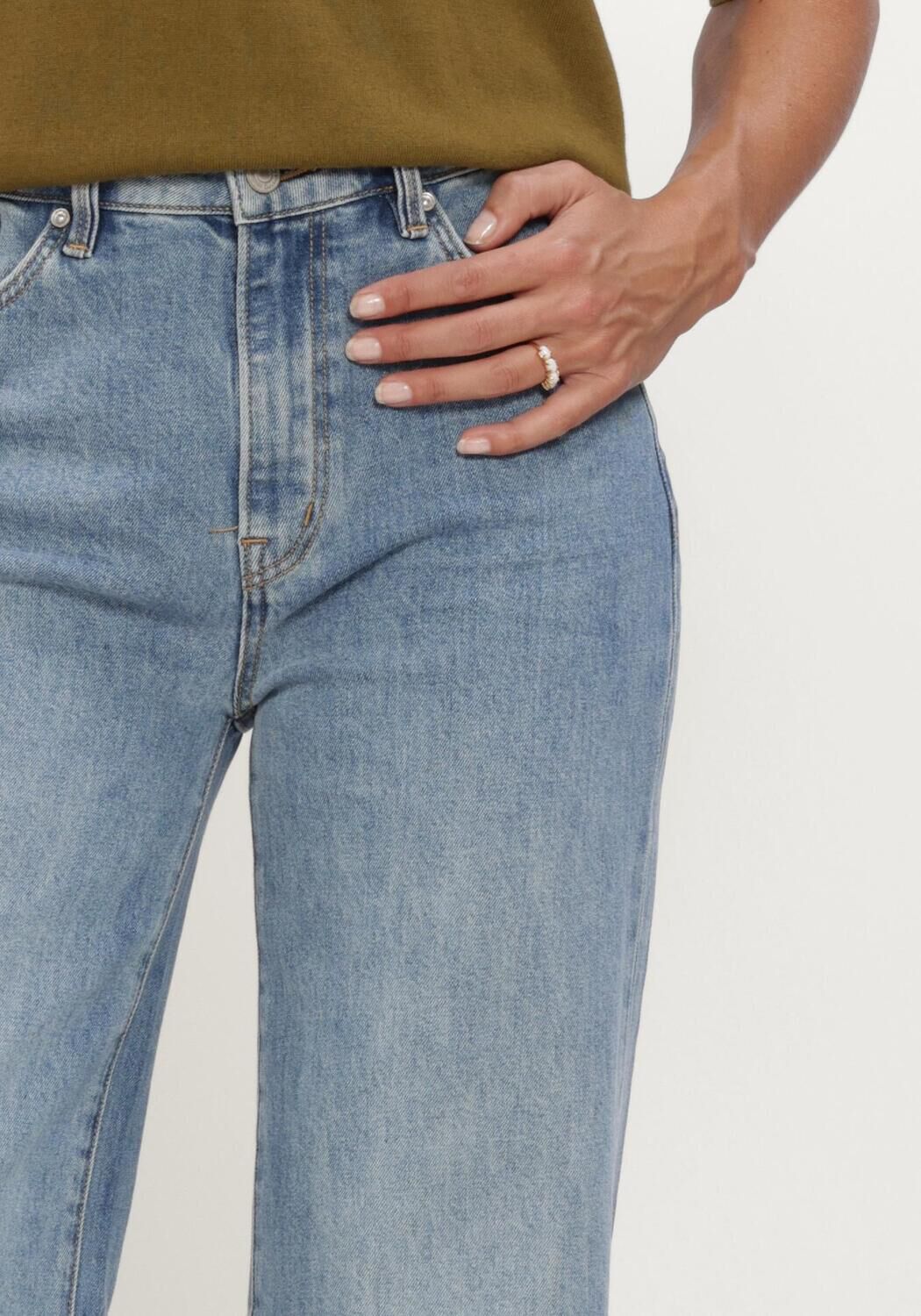 Lichtblauwe CIRCLE OF TRUST Flared jeans MARLOW DNM - large