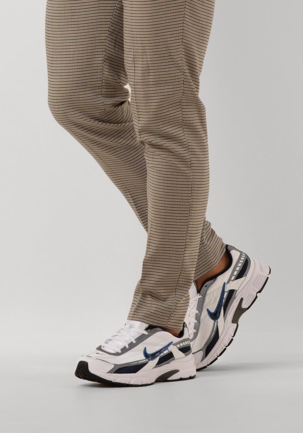 Witte NIKE Lage sneakers NIKE INITIATOR - large