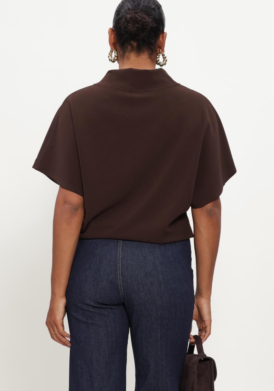 Bruine ANA ALCAZAR Top 082204.3912 - large
