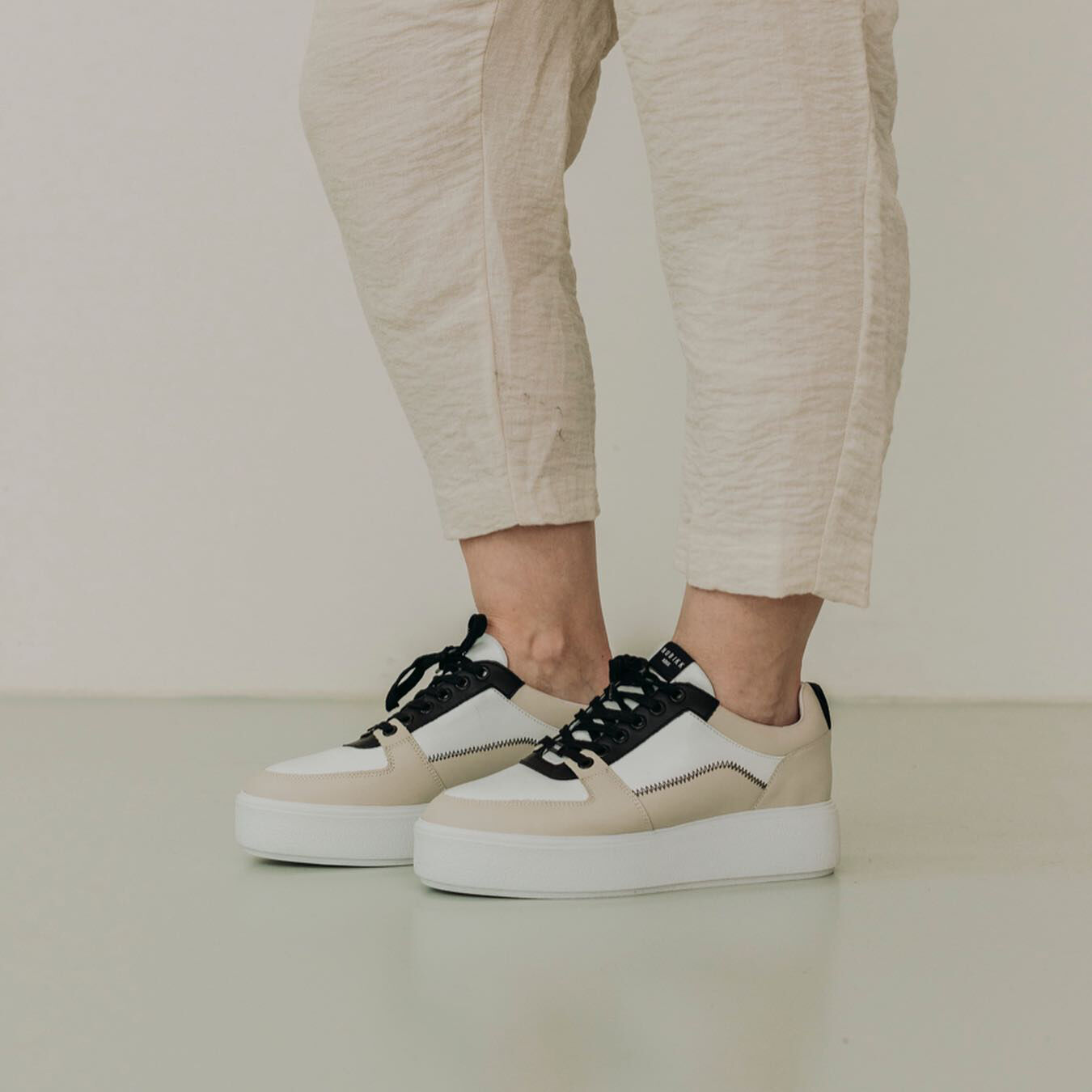 Witte NUBIKK Lage sneakers ELISE BLUSH - large