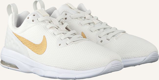 Witte NIKE Lage sneakers NIKE AIR MAX MOTION LW Witte NIKE Lage sneakers NIKE AIR MAX MOTION LW - large