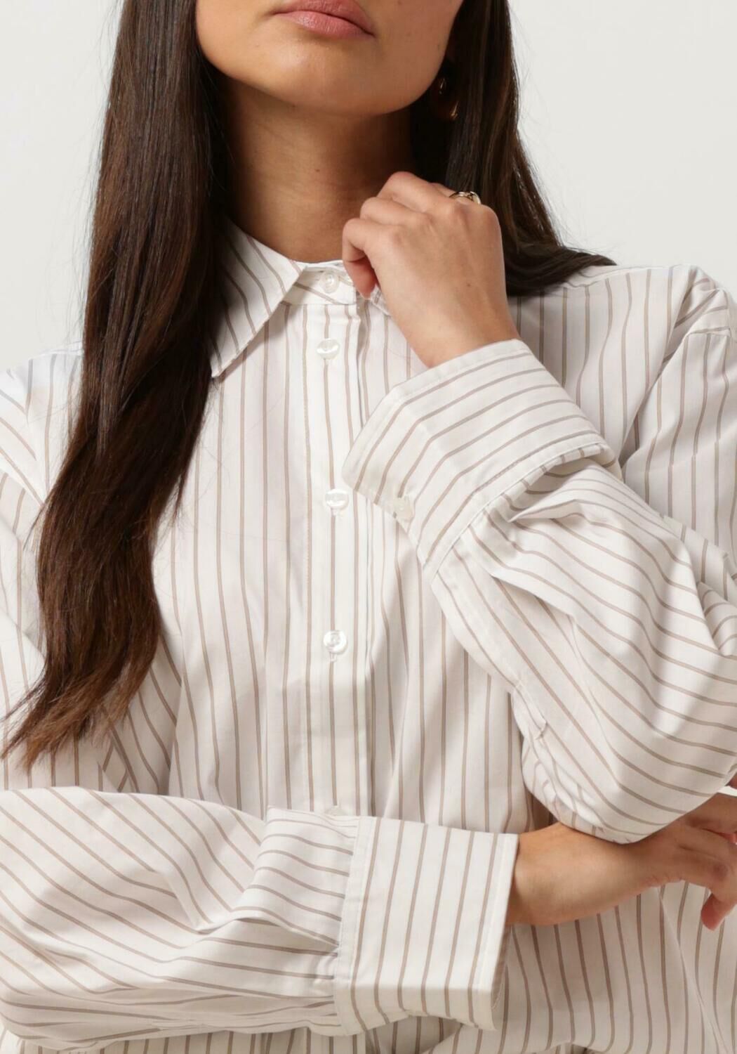 SECOND FEMALE Dames Blouses Soalon Classic Shirt Beige
