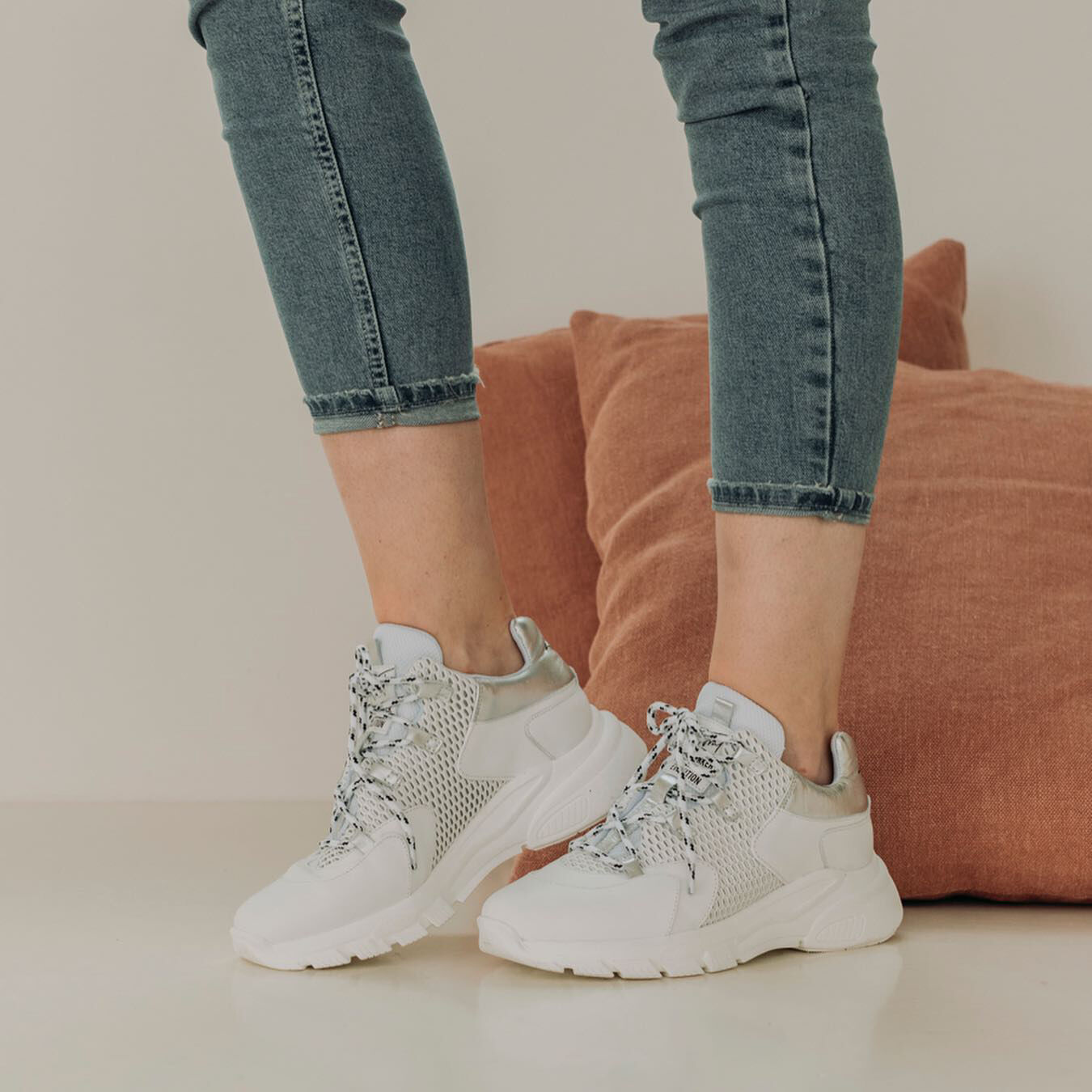 Witte TORAL Lage sneakers 11101 - large