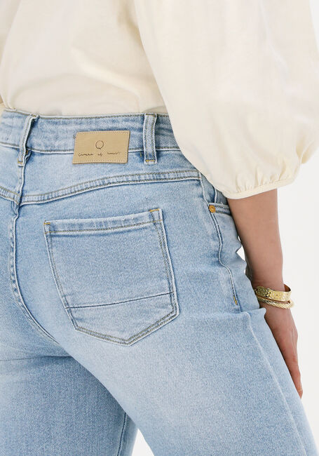 Blauwe CIRCLE OF TRUST Mom jeans CHLOE DNM - large
