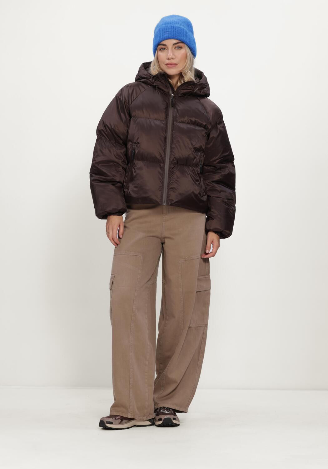 WITHBLACK Dames Jassen Wblemma Short Down Puffer Jkt Bruin