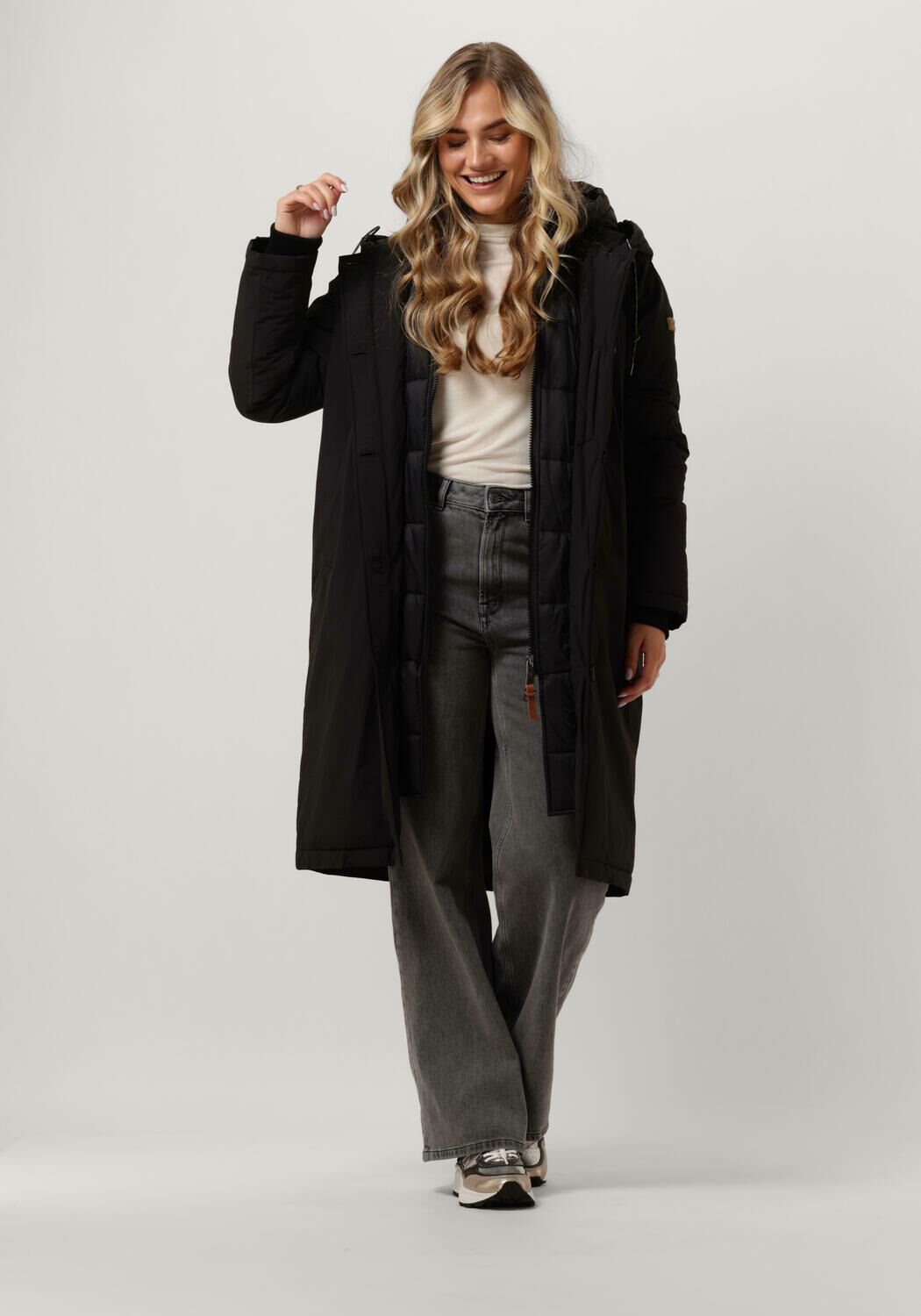 MOSCOW Sale Tot 70 korting in de outlet Omoda
