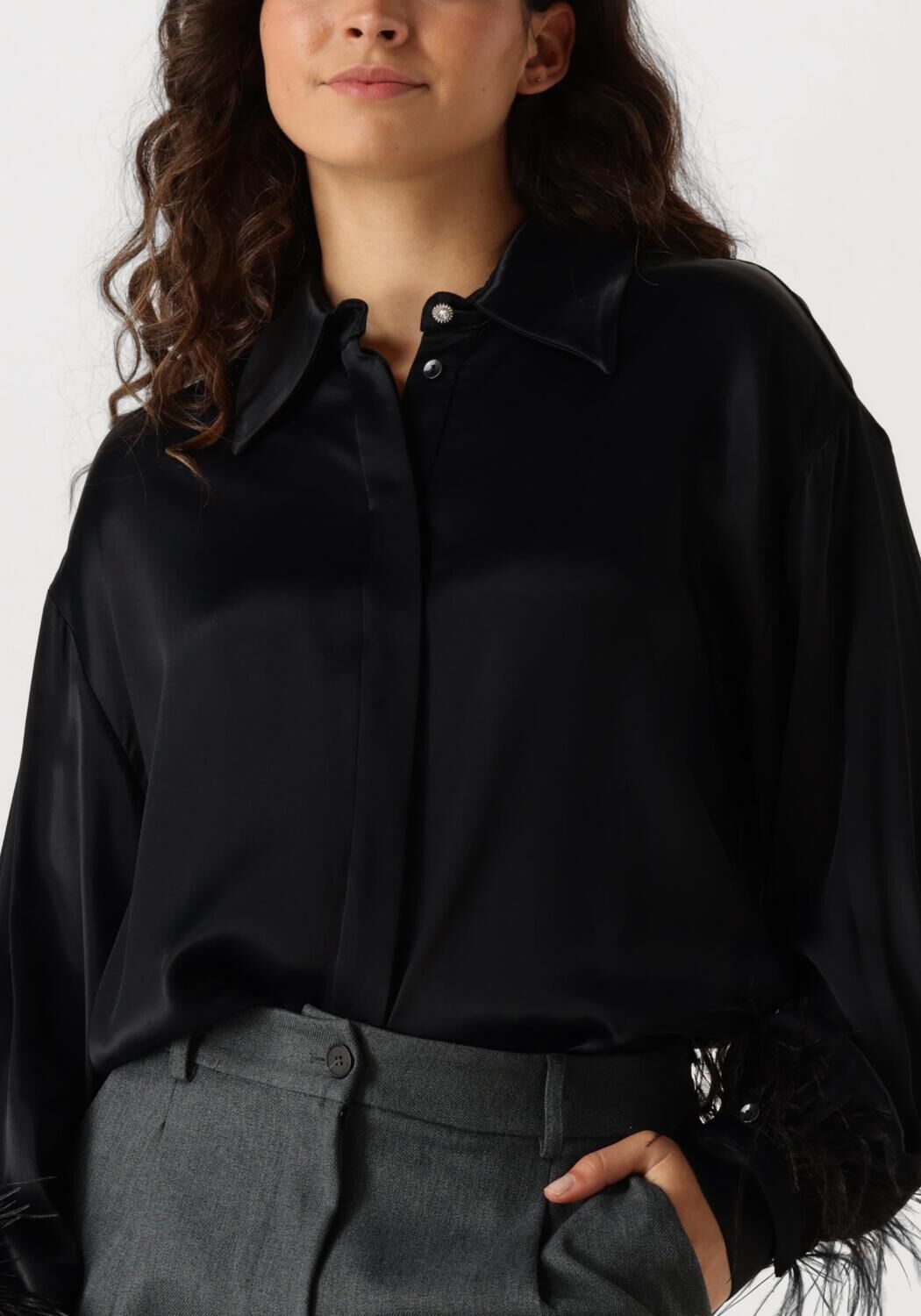 ACCESS Dames Blouses D44-7044-198 Zwart