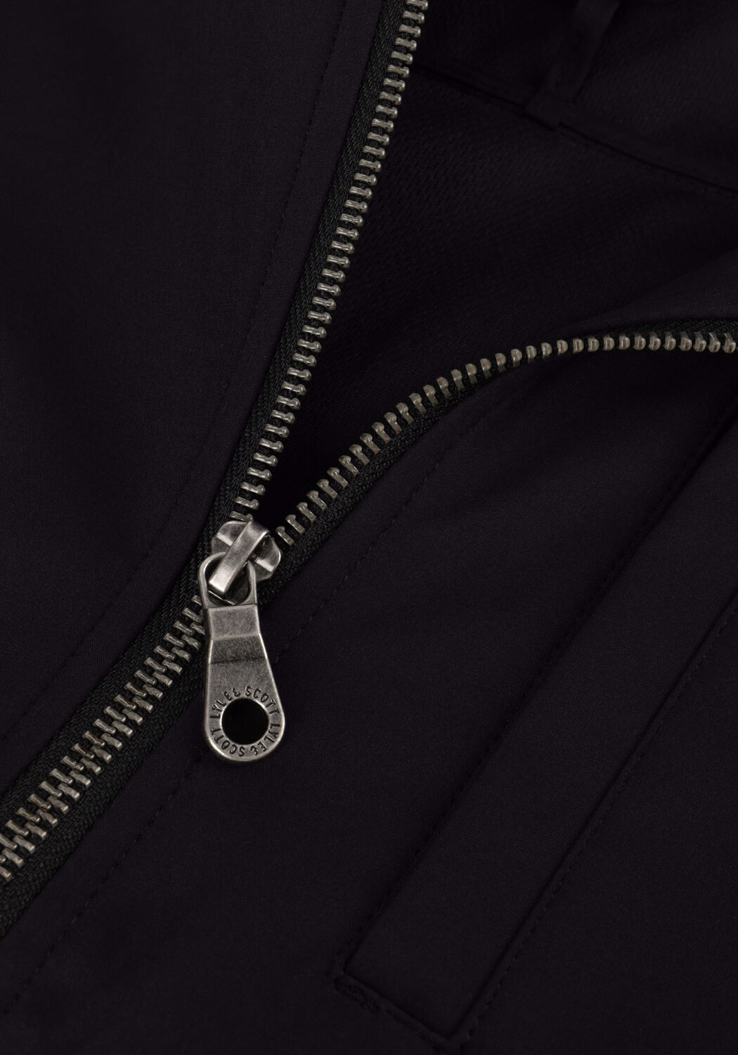 Zwarte LYLE & SCOTT Jack SOFTSHELL JACKET - large