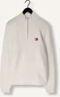 Witte TOMMY JEANS Trui TJM REG 1/4 ZIP RAGLAN BADGE Witte TOMMY JEANS Trui TJM REG 1/4 ZIP RAGLAN BADGE - medium