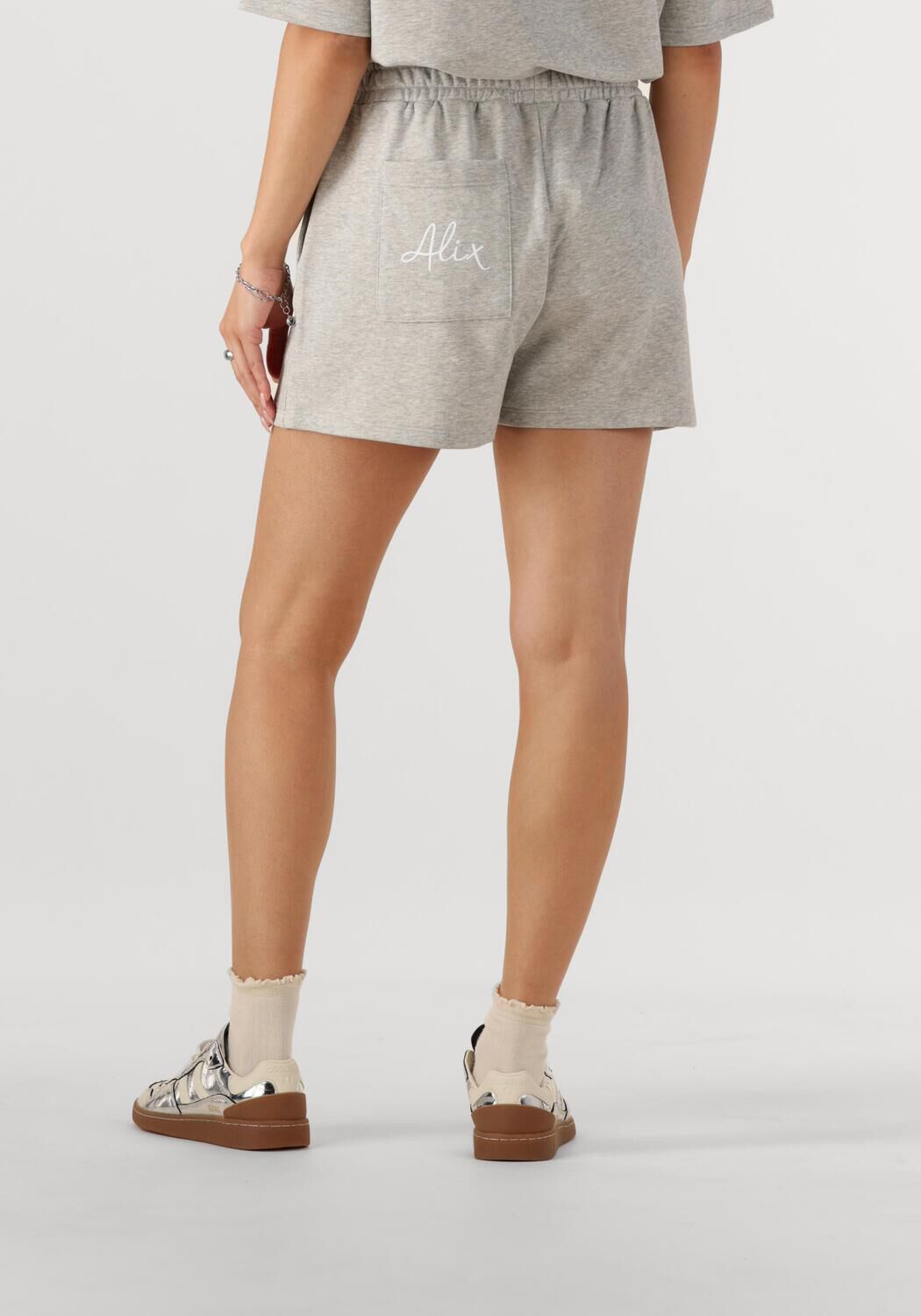 ALIX THE LABEL Dames Broeken Ladies Knitted Sweat Short Lichtgrijs