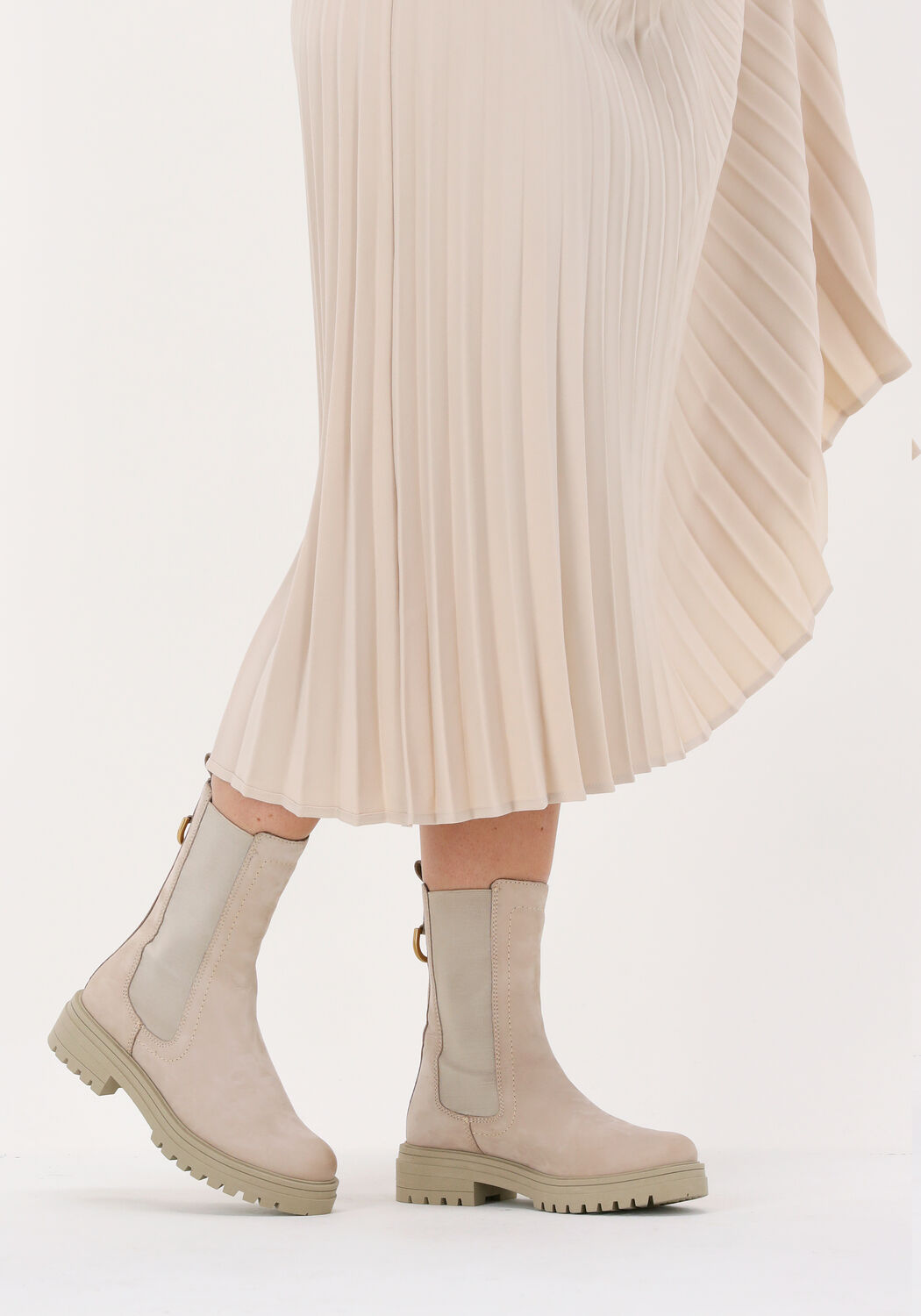 Beige chelsea clearance boots womens