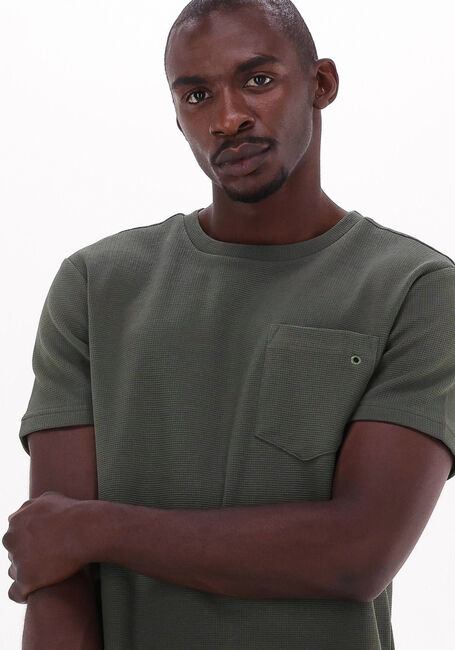 Olijf PUREWHITE T-shirt WAFFLE STRUCTURED T-SHIRT WITH CHEST POCKET - large
