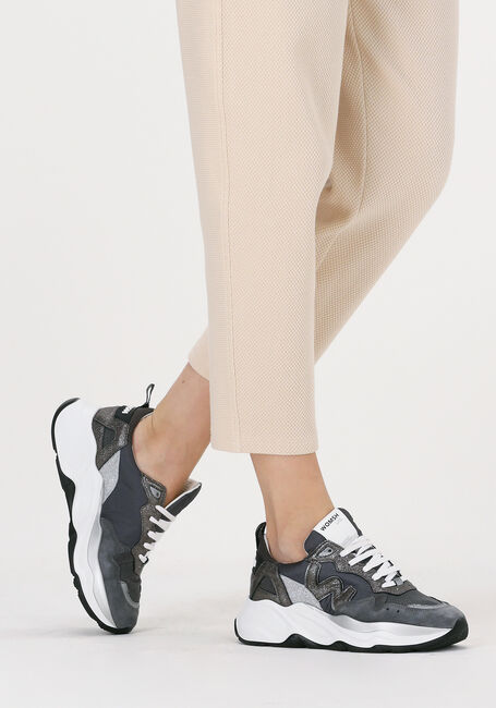 Zilveren WOMSH Lage sneakers FUTURA SILVER LINING - large