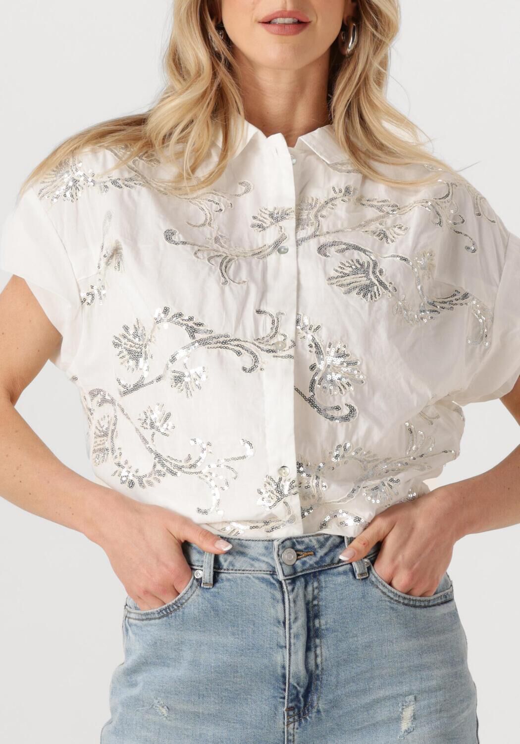 NUKUS Dames Blouses Catalina Blouse Paillet Wit