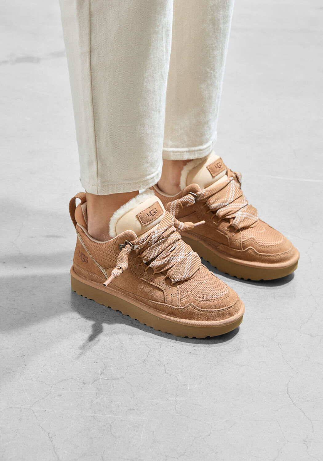 Cognac UGG Hoge sneakers W LOWMEL - medium