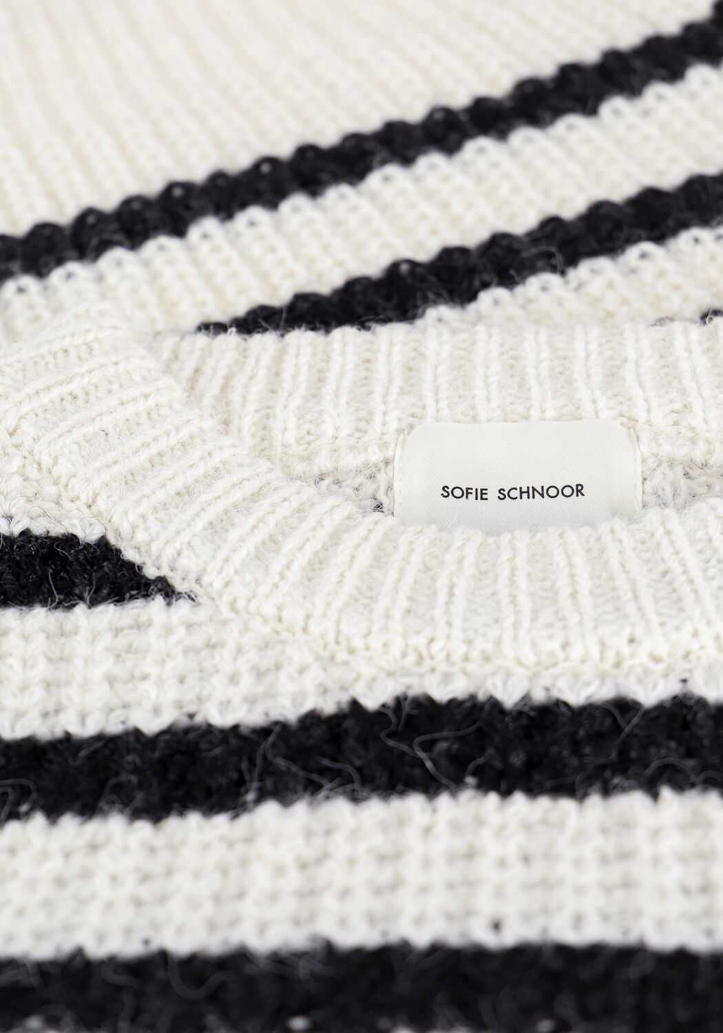 Gebroken wit SOFIE SCHNOOR Trui NOEMI - large