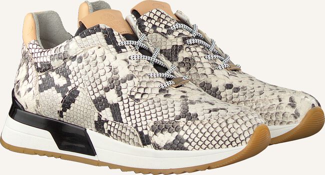 Beige FRED DE LA BRETONIERE Lage sneakers 101010132 Beige FRED DE LA BRETONIERE Lage sneakers 101010132 - large