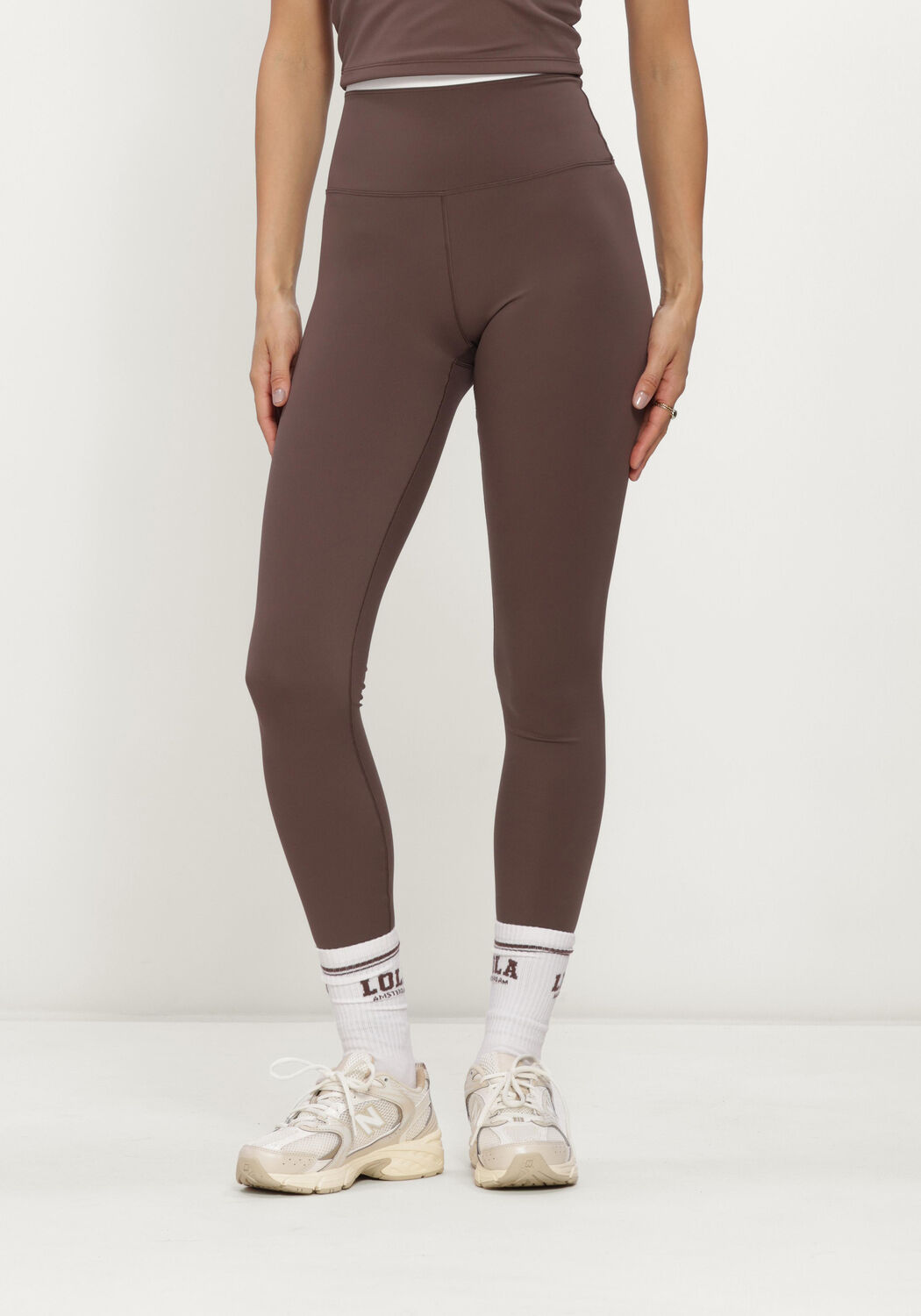 THE LOLA CLUB Dames Broeken Bruna Legging Bruin