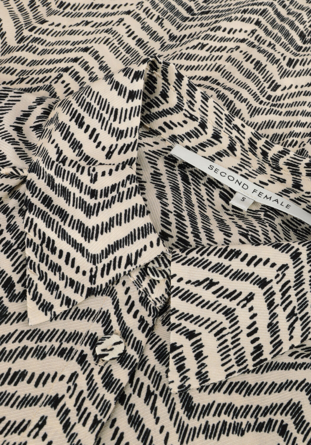 Zwarte SECOND FEMALE Blouses MALLOW SHIRT - large