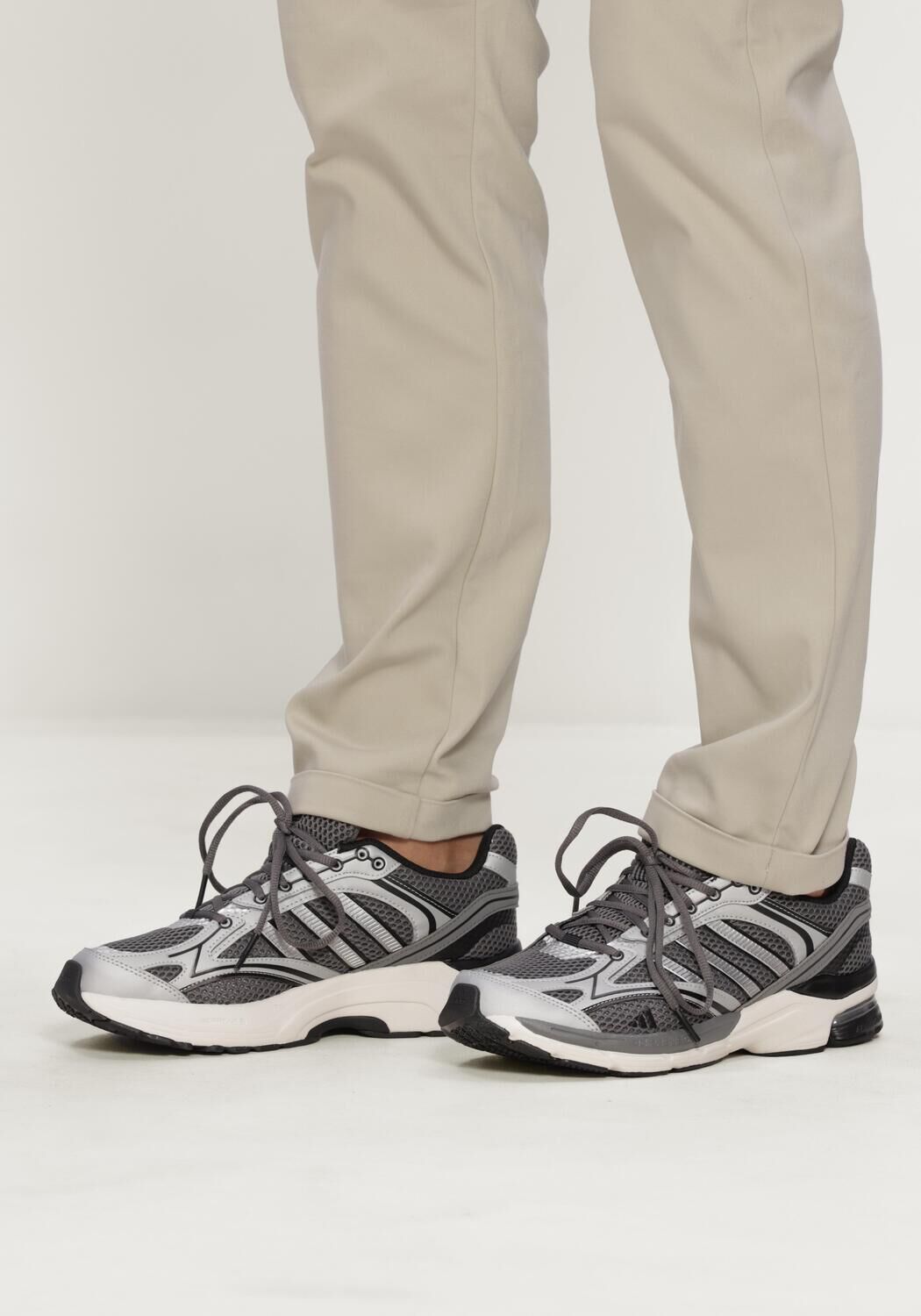 Grijze ADIDAS Sportschoenen SPIRITAIN 2000 - large