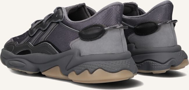 Grijze ADIDAS Lage sneakers OZWEEGO MEN Grijze ADIDAS Lage sneakers OZWEEGO MEN - large
