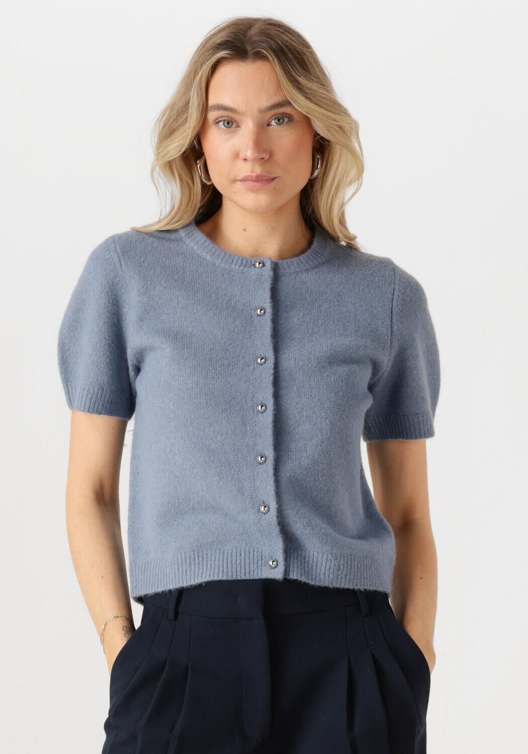 NEO NOIR Blauwe Gebreide Vest met Decoratieve Knopen Blue Dames