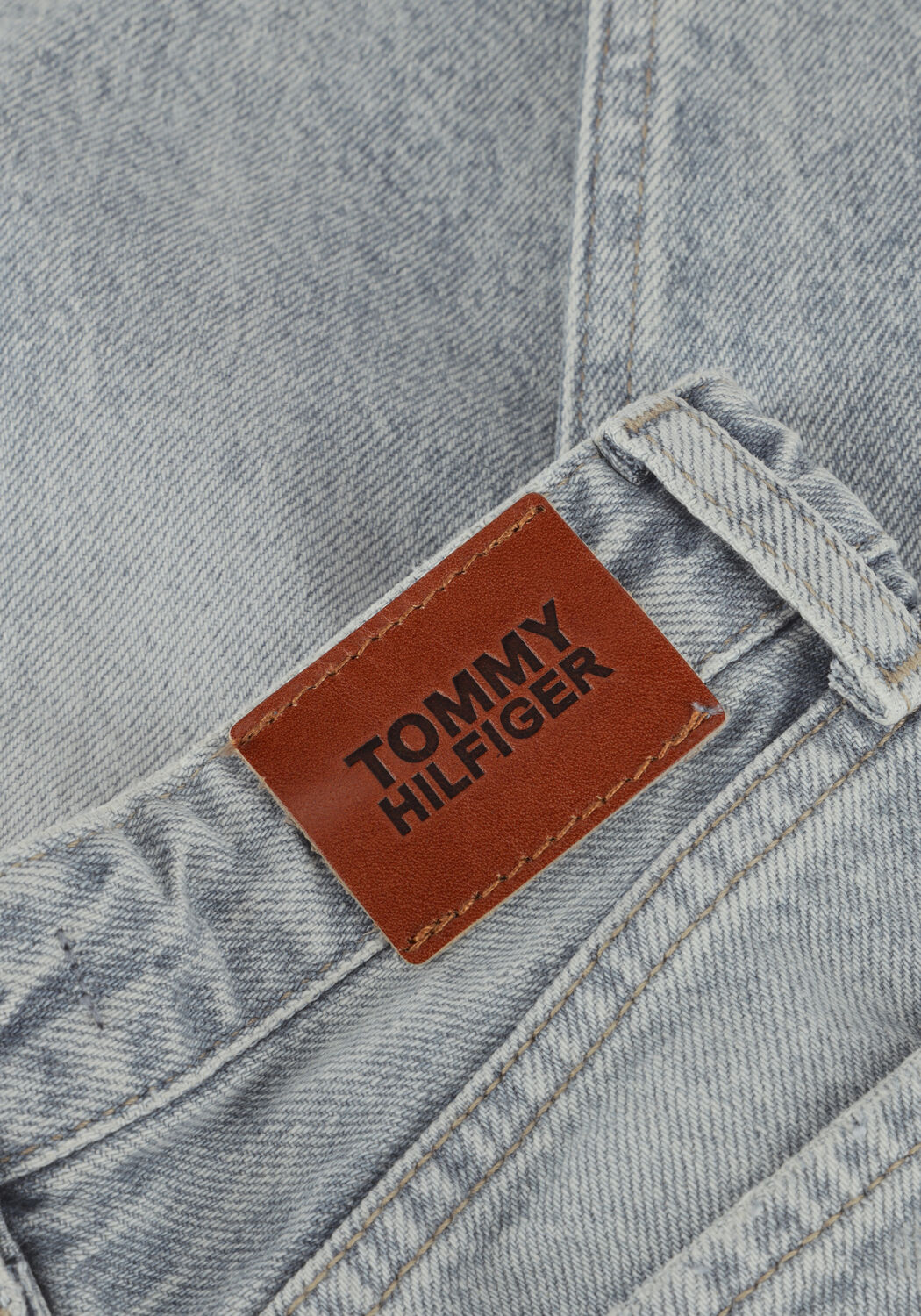 Lichtblauwe TOMMY HILFIGER Straight leg jeans ARCHIVE BARREL FIT MIDBLUE JEANS - large