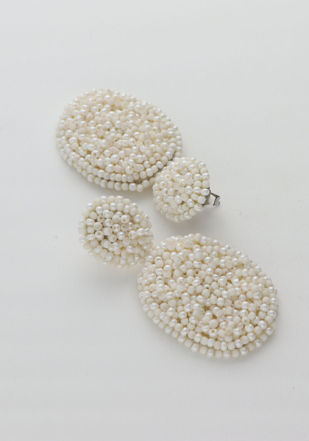 Creme PAULIE POCKET Oorbellen SMALL NAOMI EARRINGS - large