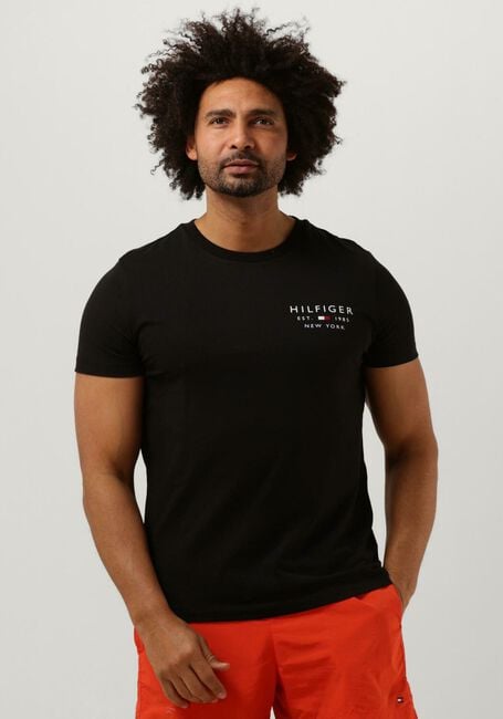 Zwarte TOMMY HILFIGER T-shirt BRAND LOVE SMALL LOGO TEE - large