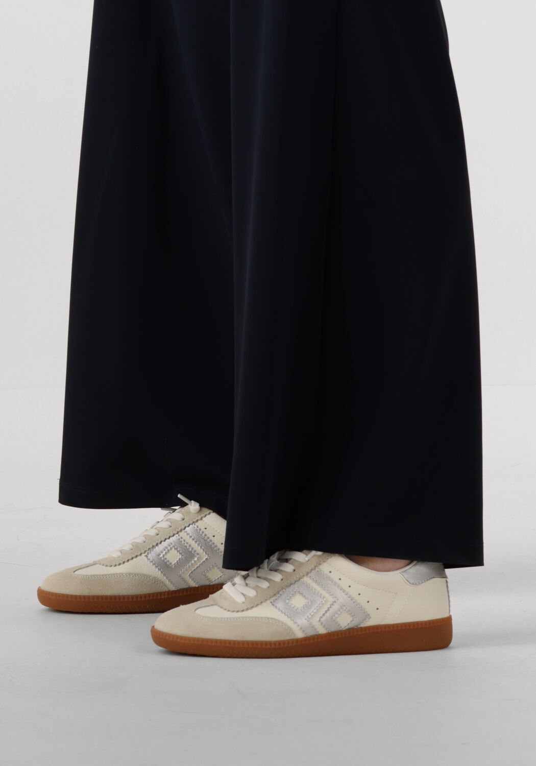 Witte MRP Lage sneakers A1358 - large