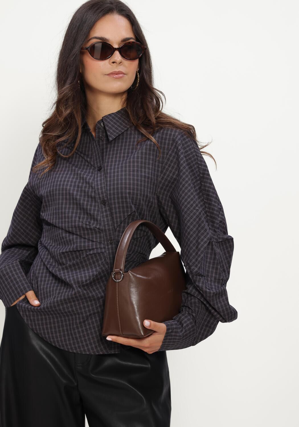 Donkergrijze NOTRE-V Blouses NV-ISA MINI CHECK - large