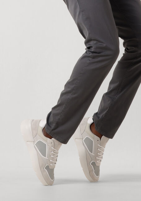 Grijze NUBIKK Lage sneakers ROQUE ROAD CURL - large