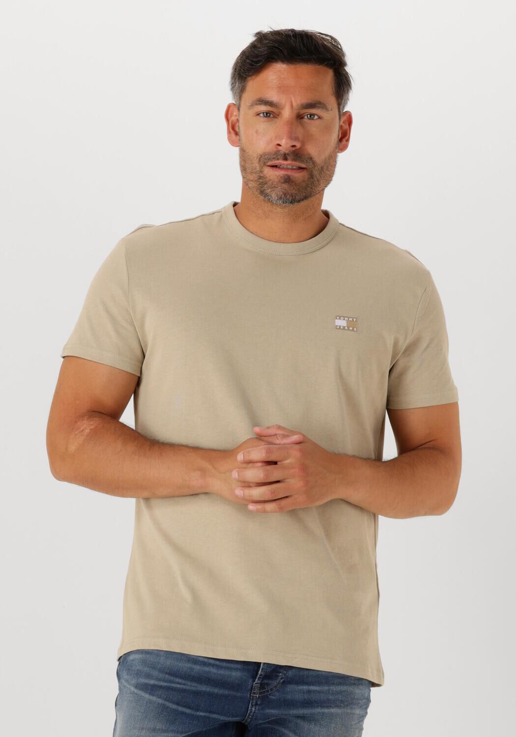 TOMMY JEANS Heren Polo's & T-shirts Tjm Reg Badge Tee Ext Beige