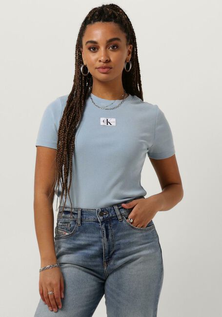 Lichtblauwe CALVIN KLEIN T-shirt LABEL WASHED RIB SLIM TEE - large