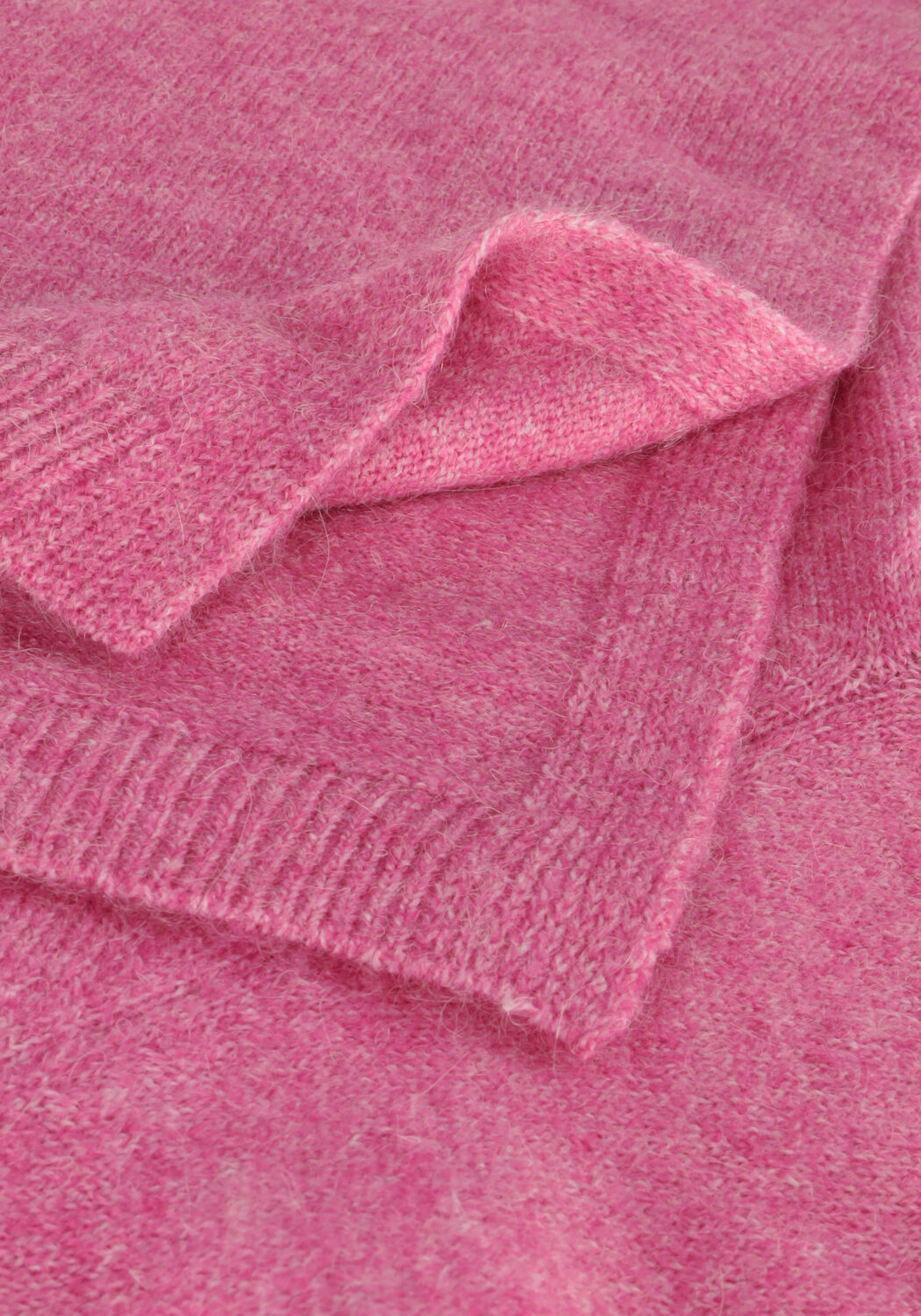 Roze Y.A.S. Midi jurk YASBALIS LS FUNNEL KNIT DRESS - large