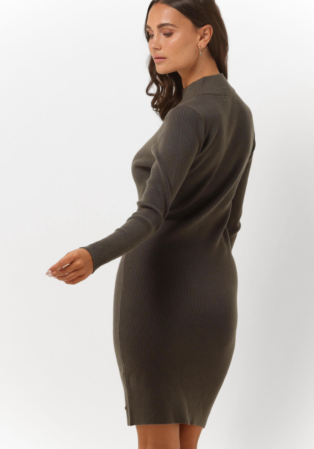 Kleding merk moscow clearance