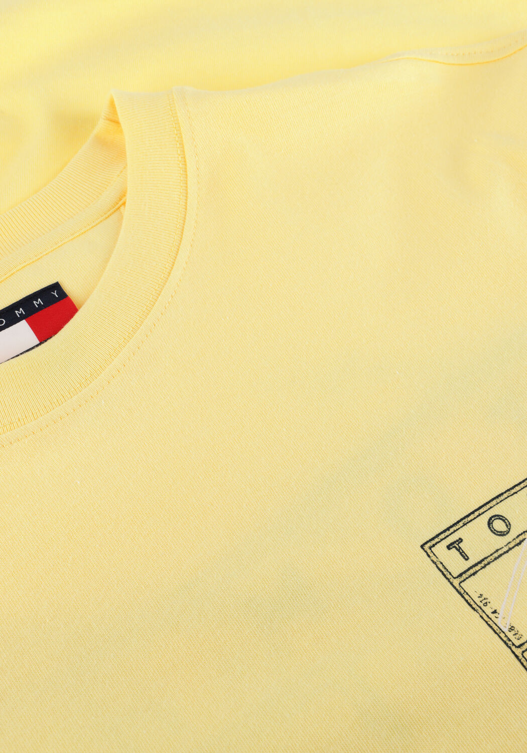 Butter yellow TOMMY JEANS T-shirt TJM REG SIGN SPRAY SS T EXT - large