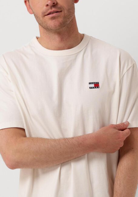 Gebroken wit TOMMY JEANS T-shirt TJM REG BADGE TEE EX - large