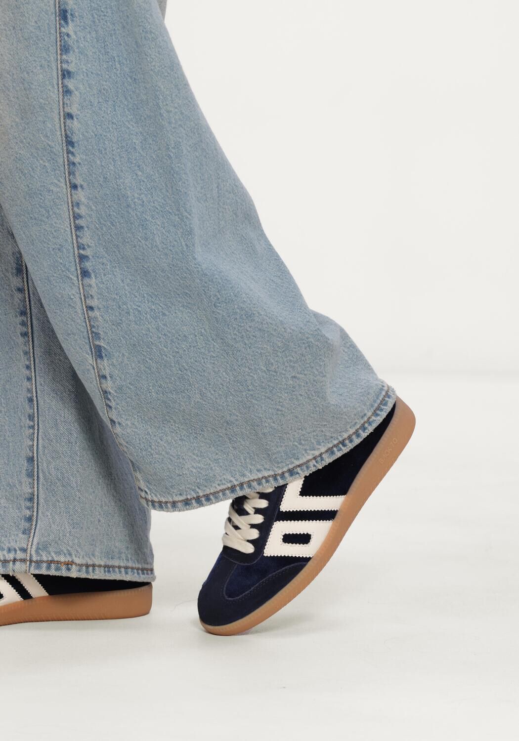 Blauwe BACK70 Lage sneakers CLOUD - large