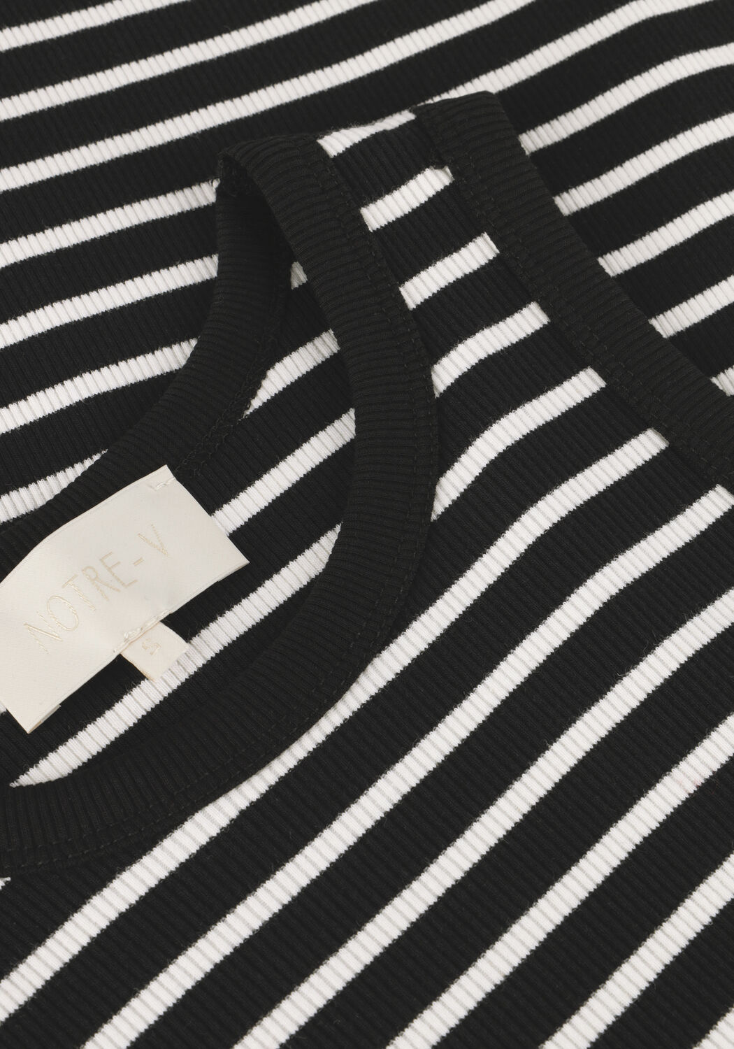 Zwarte NOTRE-V Top NV-FRANCA - large