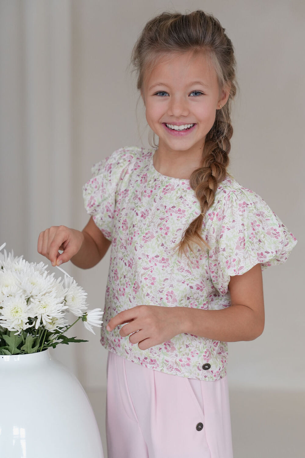 Multi LIKE FLO Top FLO WOVEN TOP - large