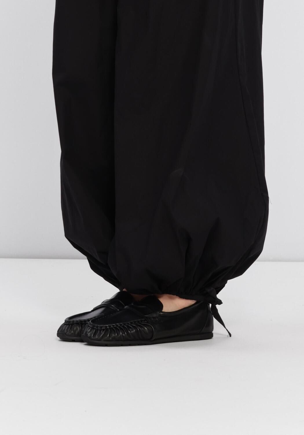 Zwarte NUBIKK Loafers RILEY MIO - large