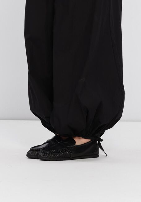 Zwarte NUBIKK Loafers RILEY MIO - large