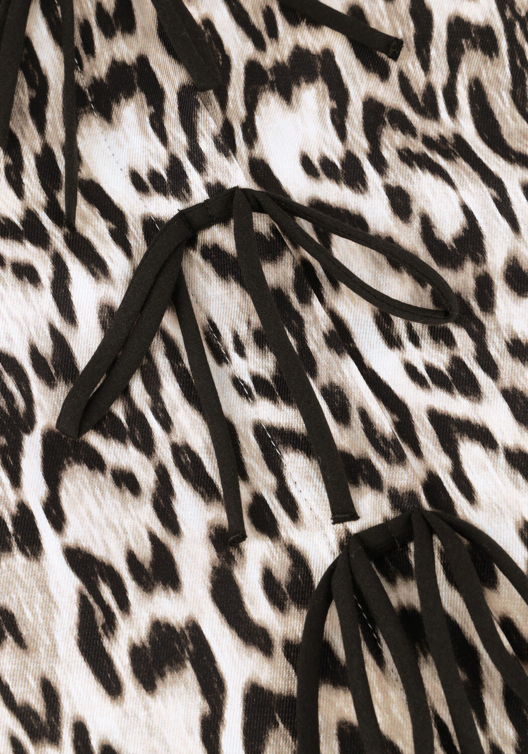 Beige JANSEN AMSTERDAM Blouses ROBINE BLOUSE WA 798 3/4 SLEEVE BOWDETAILS - large